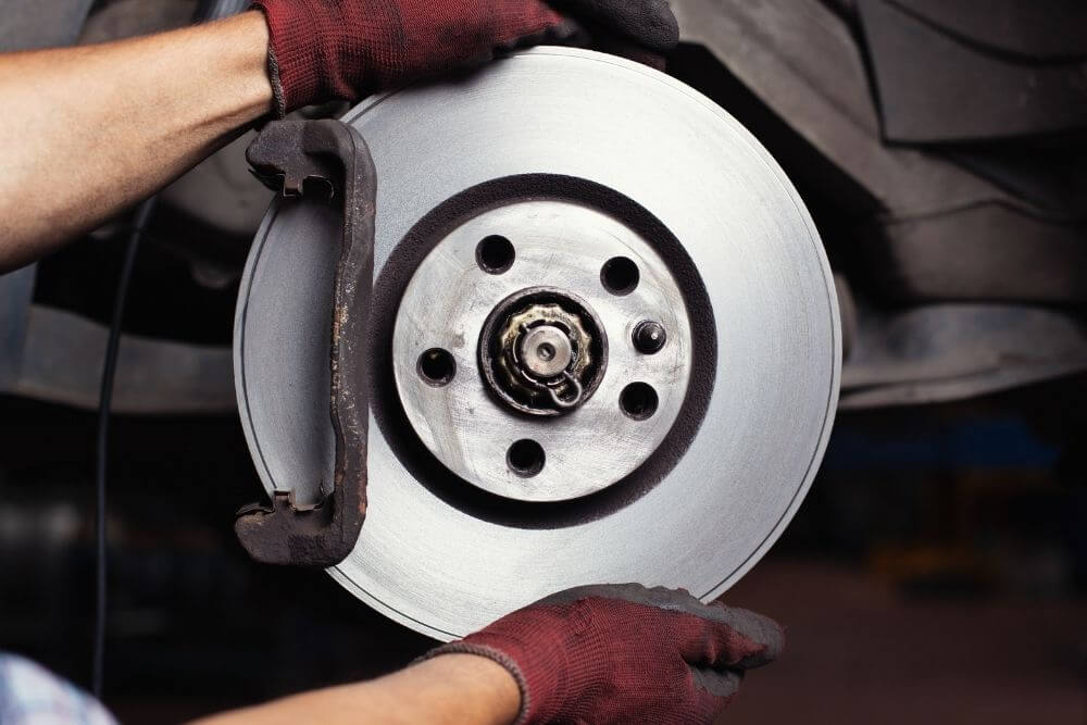 6 Signs Your Brakes Are Failing